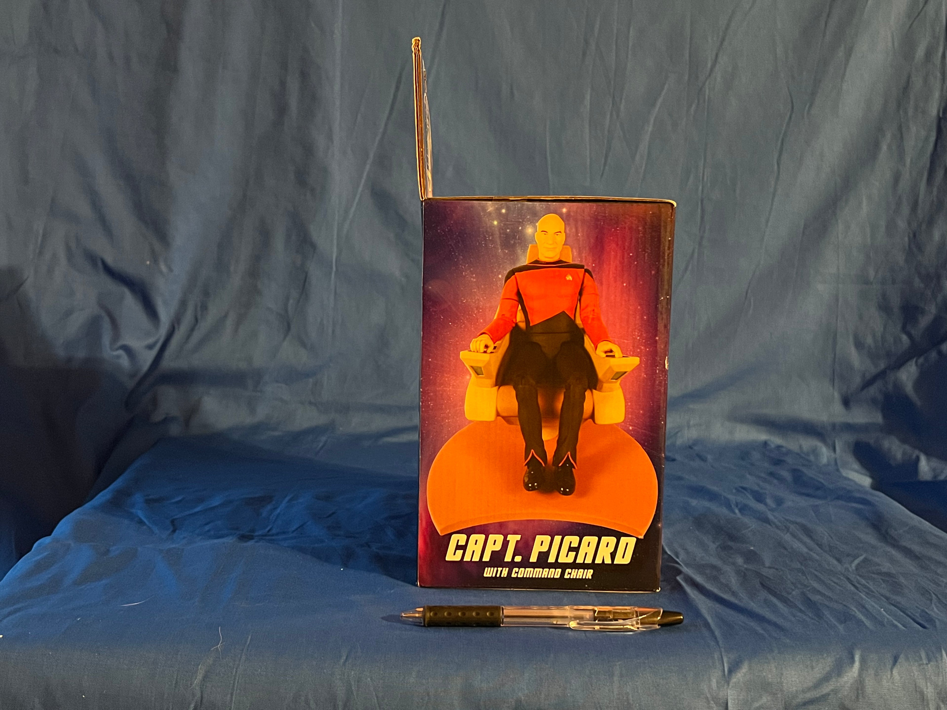 Star Trek: The Next Generation 20th Anniversary Captain Jean‑Luc Picard (with Command Chair)