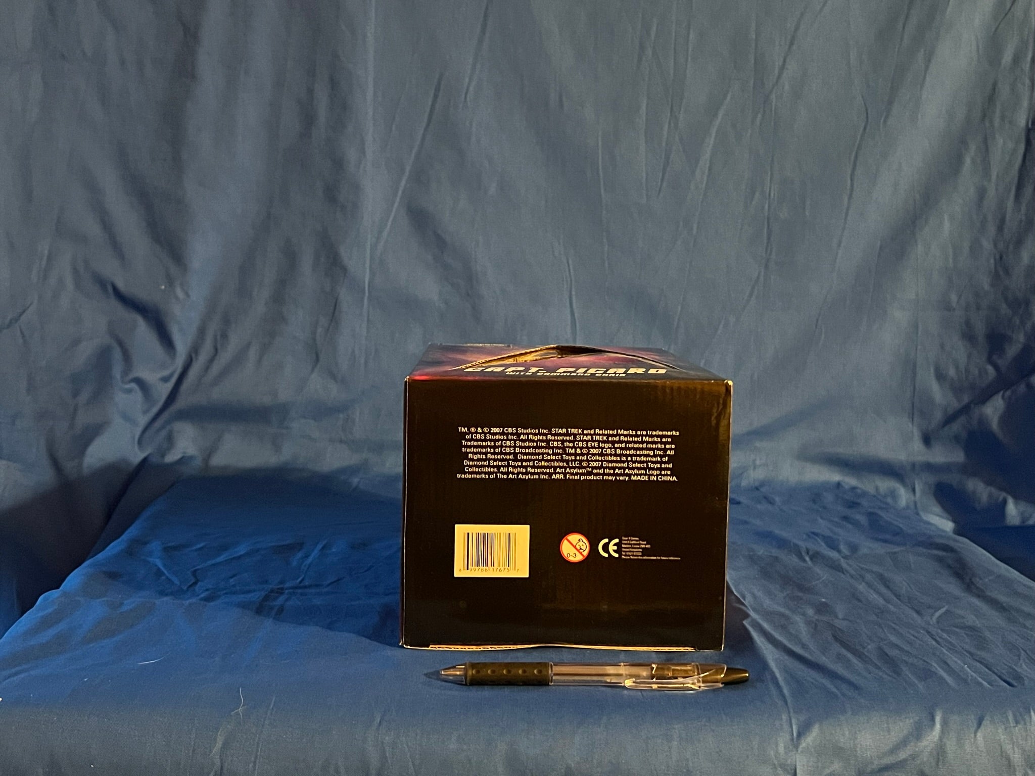 Star Trek: The Next Generation 20th Anniversary Captain Jean‑Luc Picard (with Command Chair)